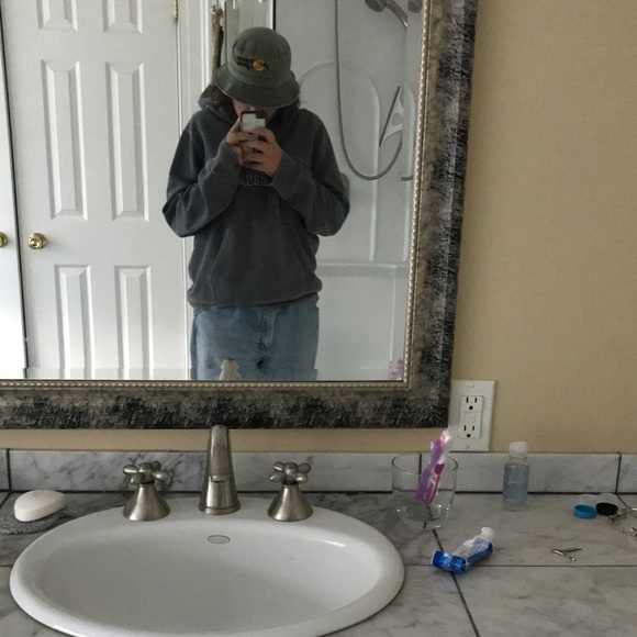 Meet your Posher, Joe - Picture 3 of 4